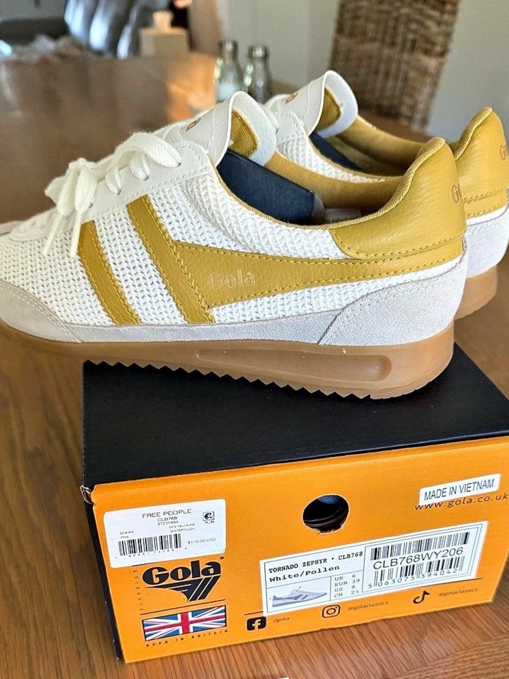 Gola Tornado Zephyr Women's sneaker White & Pollen US 8 Like New - Picture 3 of 5